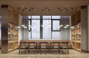 广州冬季行政后勤忙碌后桑拿