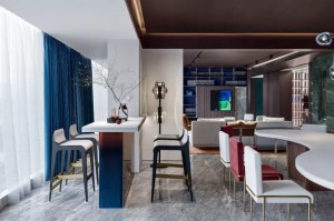 服务员逛广州，桑拿工作后解压